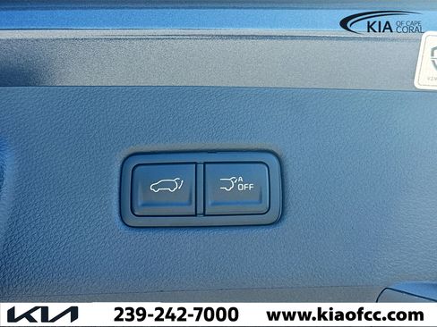 New 2026 Kia Carnival EX FWD image 12