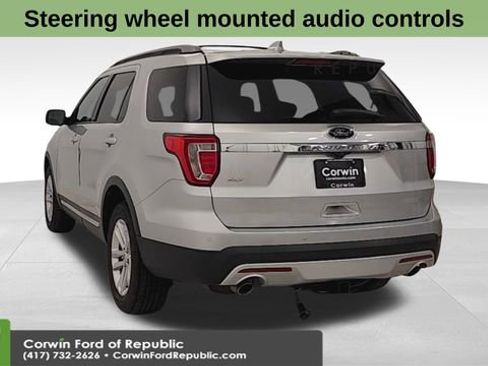 Used 2017 Ford Explorer XLT w/ Equipment Group 202A image 7