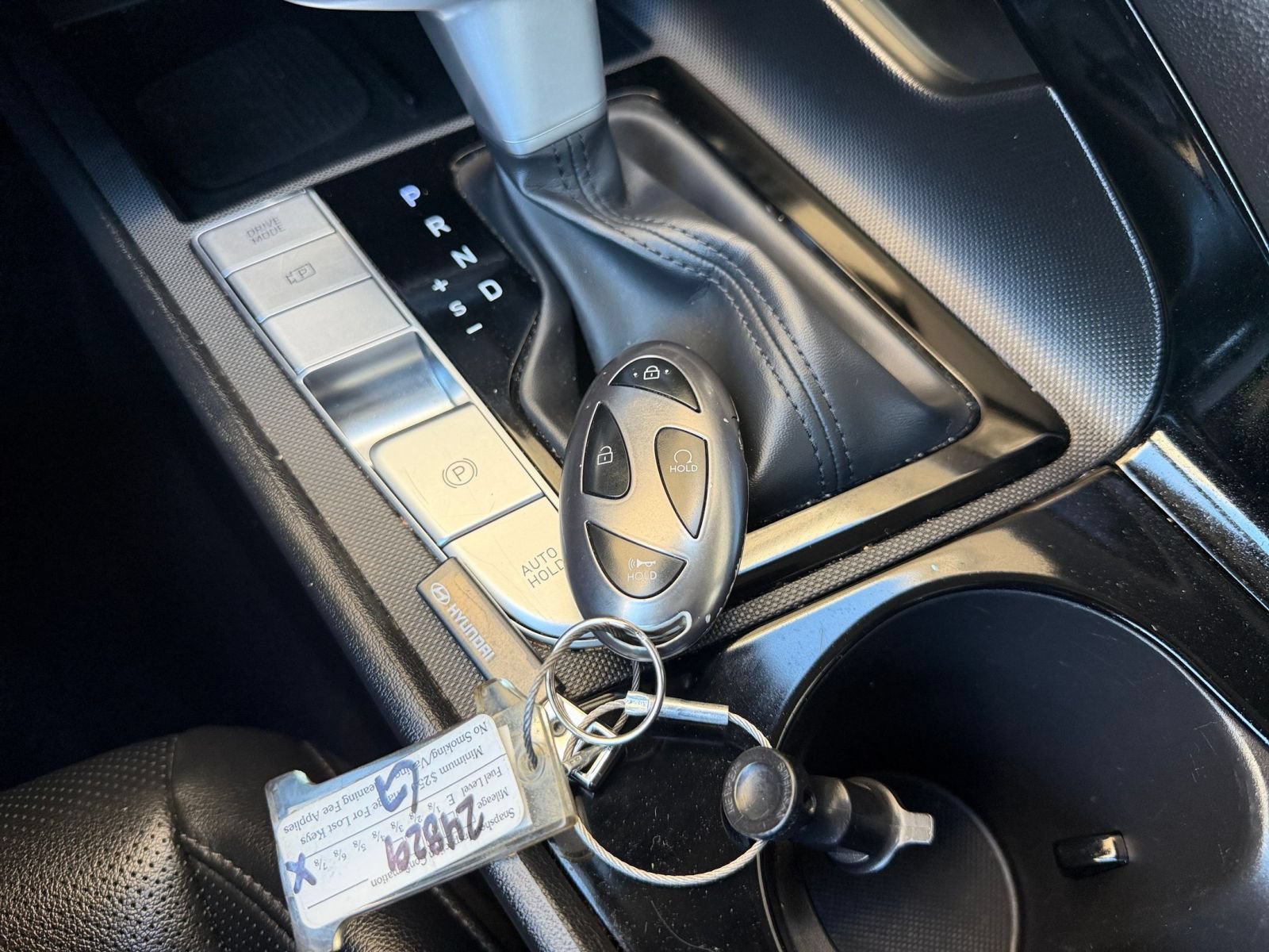 Used 2025 Hyundai Elantra Limited FWD image 21
