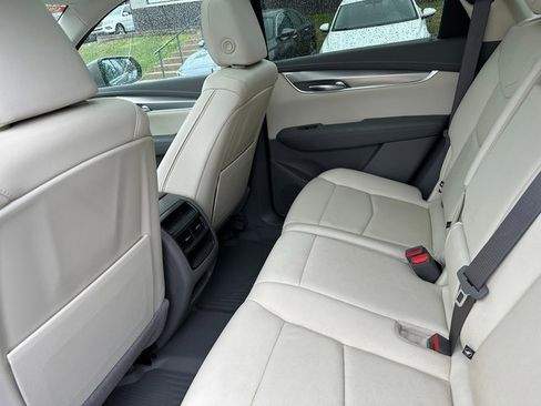 Used 2022 Cadillac XT5 Premium Luxury w/ LPO, Floor Liner Package image 26