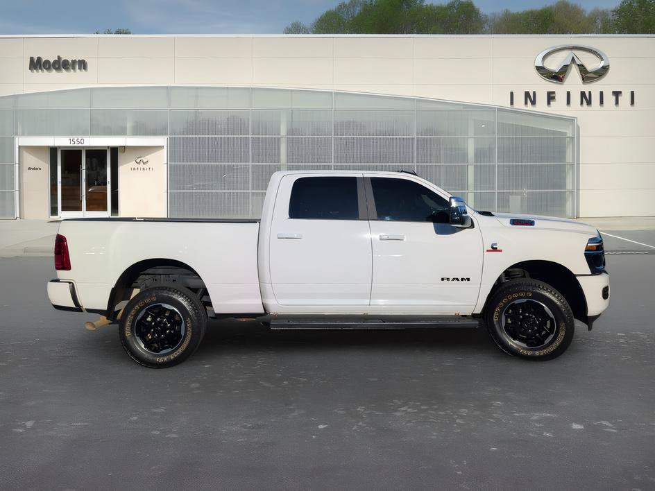 Used 2026 RAM 2500 Laramie AWD/4WD image 3
