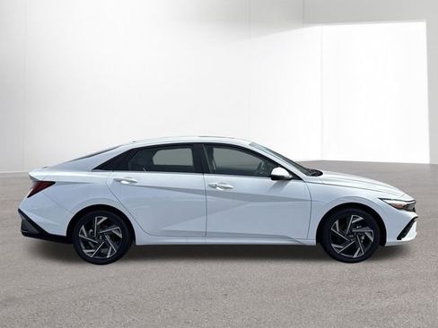 New 2026 Hyundai Elantra SE w/ Cargo Package FWD image 24