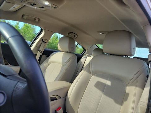 Used 2015 Buick LaCrosse FWD image 17