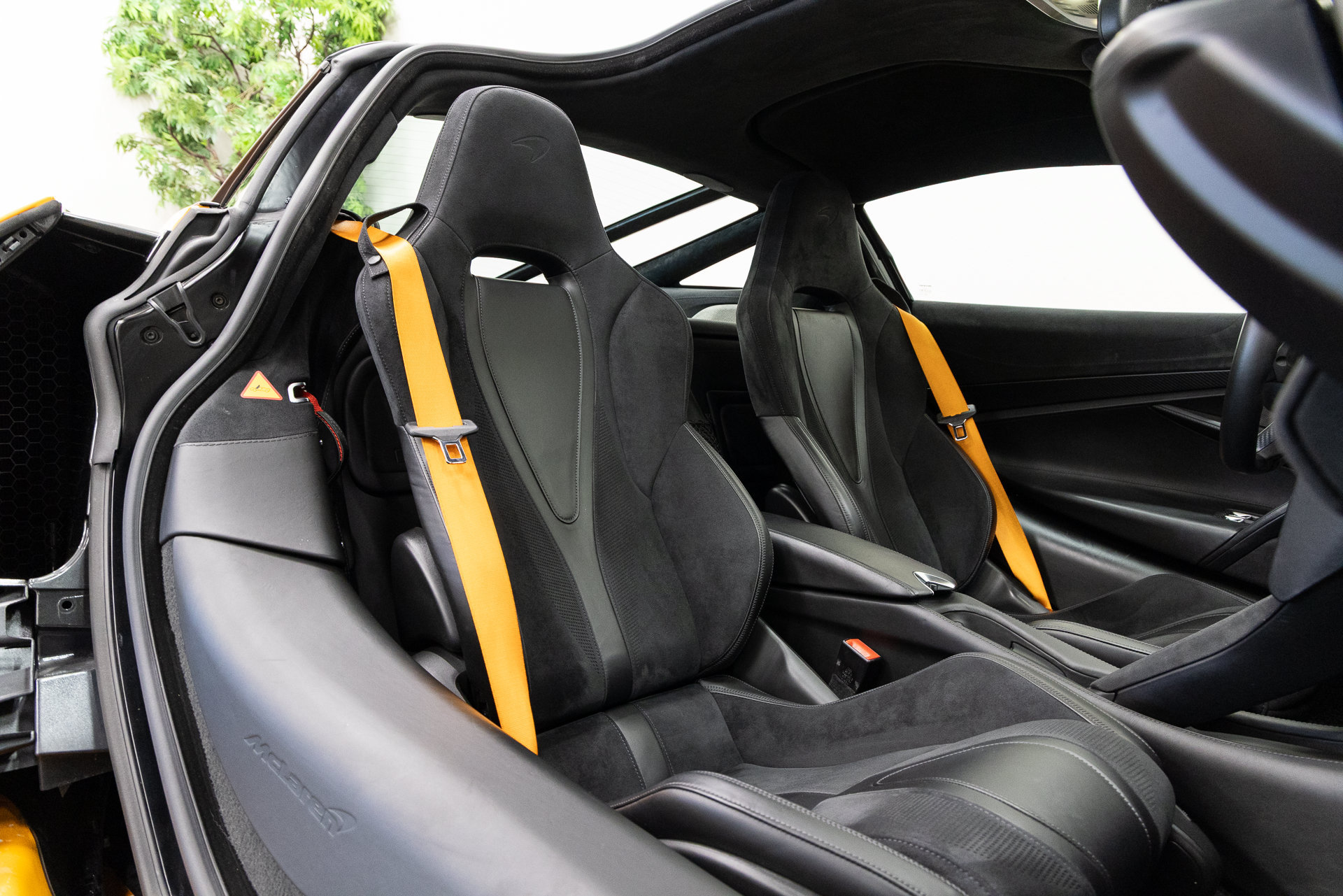 Used 2019 McLaren 720S Performance RWD image 14