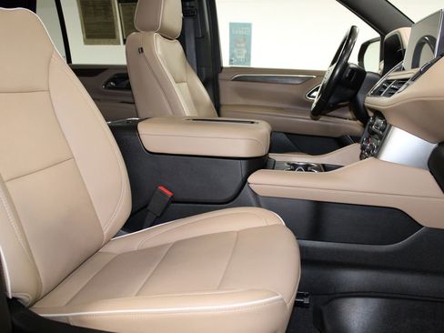 Used 2022 Chevrolet Tahoe Premier AWD/4WD image 30