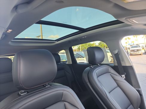 New 2026 Lincoln Nautilus Premier w/ Equipment Group 102A image 31