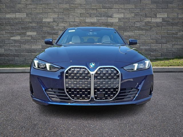 New 2026 BMW 430i xDrive w/ Premium Package AWD/4WD image 2