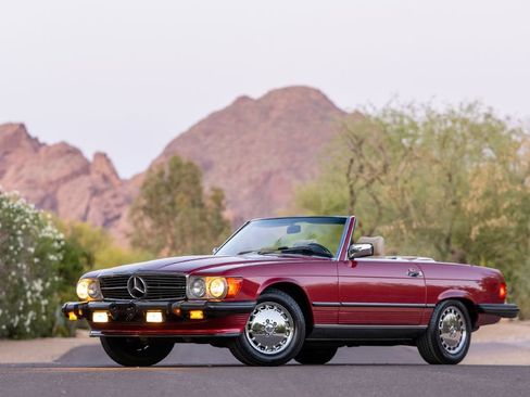 Used 1989 Mercedes-Benz 560 SL image 4
