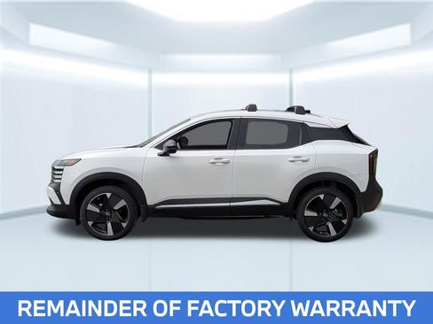 Certified 2026 Nissan Kicks SR w/ Cold Weather Package FWD image 2