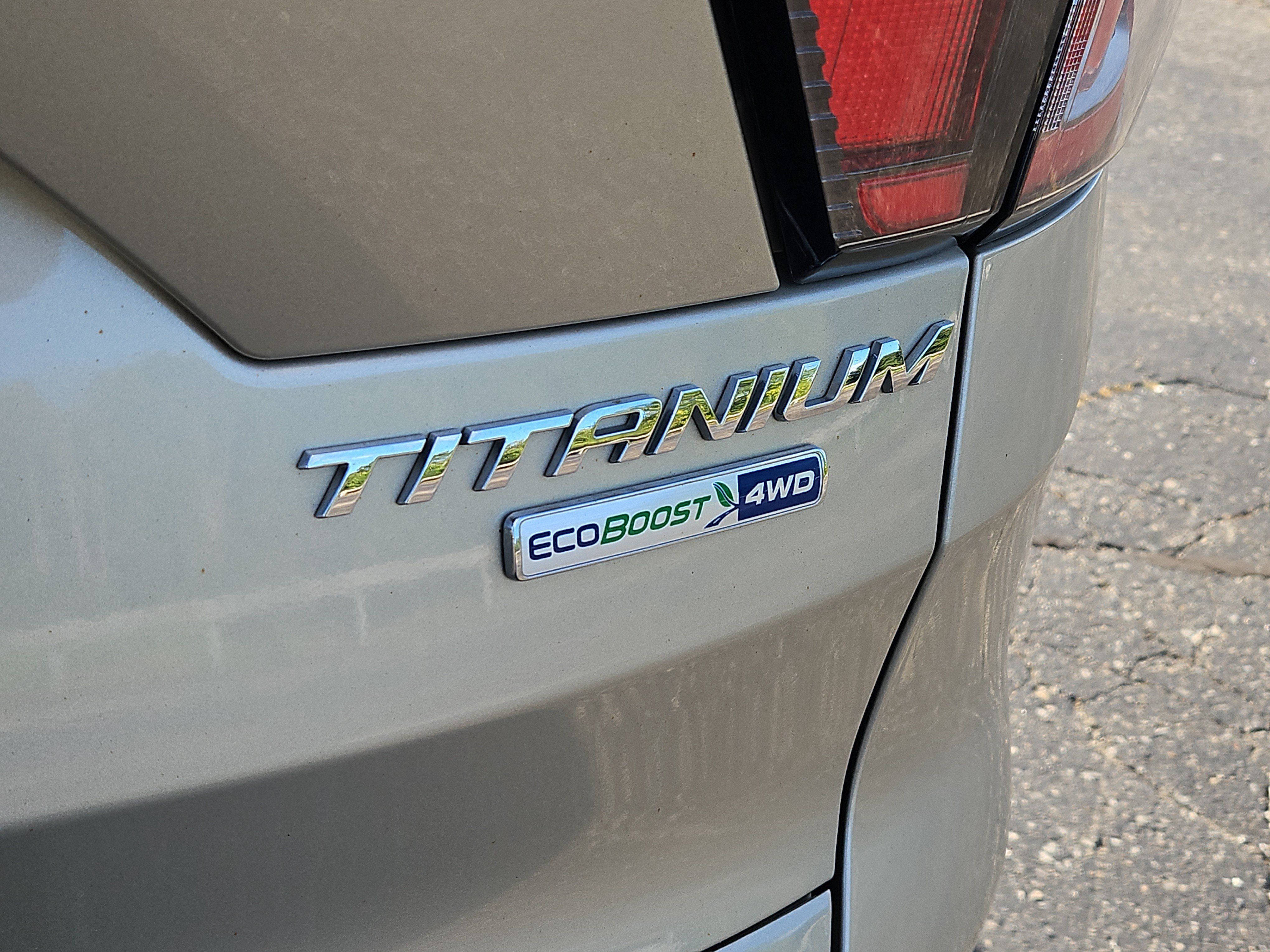 Used 2017 Ford Escape Titanium AWD/4WD image 5