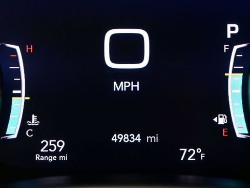 Used 2023 Chrysler Pacifica Touring-L FWD image 29