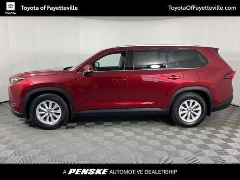 Certified 2024 Toyota Grand Highlander XLE image 2