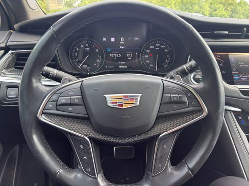 Used 2023 Cadillac XT5 Sportv w/ Technology Package AWD/4WD image 10