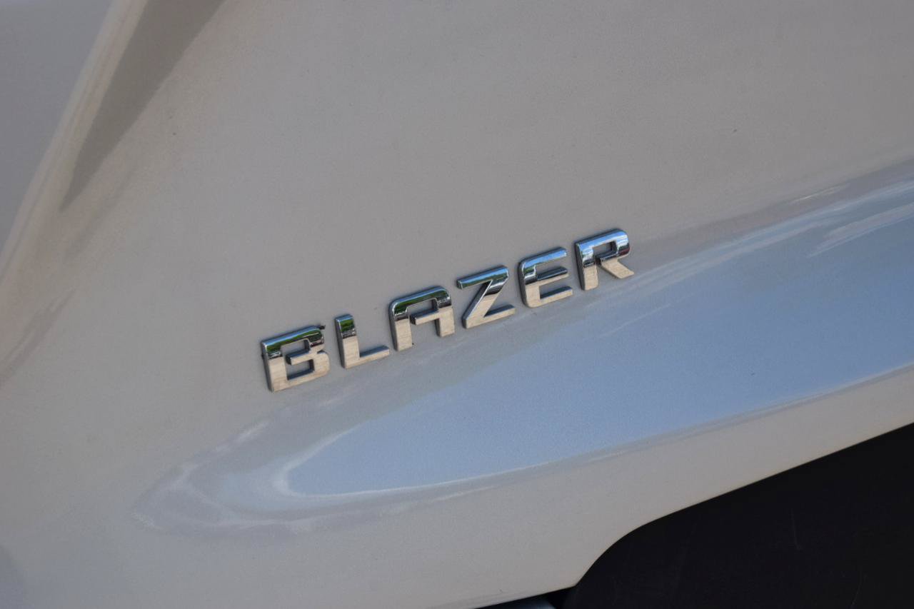 Used 2021 Chevrolet Blazer LT FWD image 11