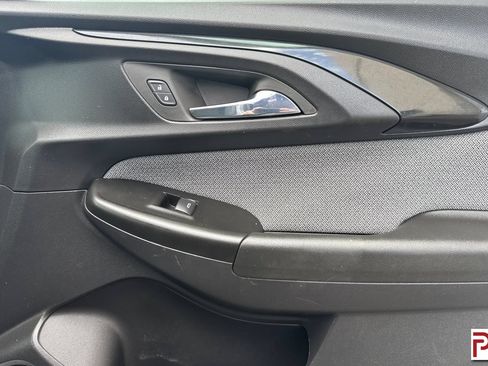 Certified 2023 Chevrolet TrailBlazer LT FWD image 19