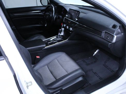 Used 2020 Honda Accord Sport image 17