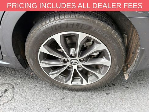 Used 2018 Toyota Avalon XLE Premium FWD image 7