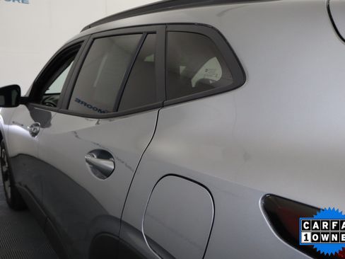 Used 2026 Chevrolet Trax LT FWD image 11