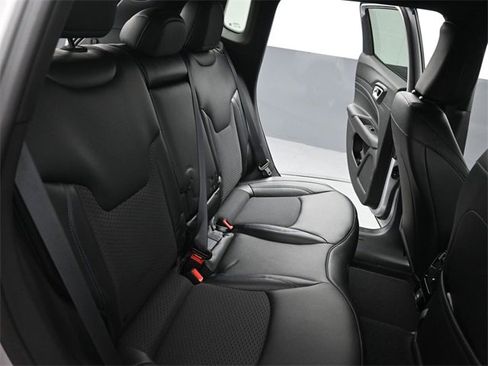 New 2026 Jeep Compass Latitude image 22