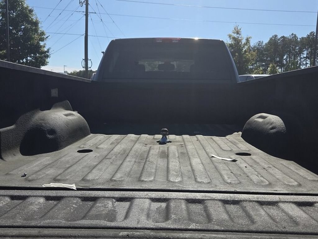 Used 2016 RAM 3500 Tradesman w/ Chrome Appearance Group RWD image 11