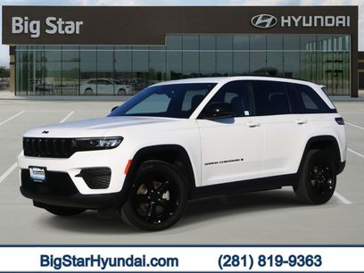 Used 2025 Jeep Grand Cherokee Altitude