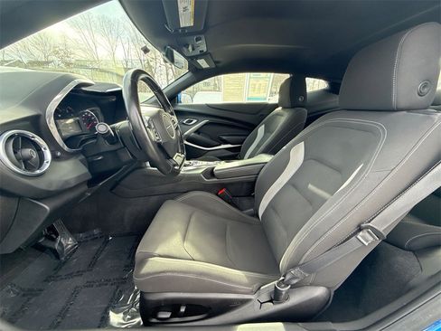Used 2018 Chevrolet Camaro LT image 13