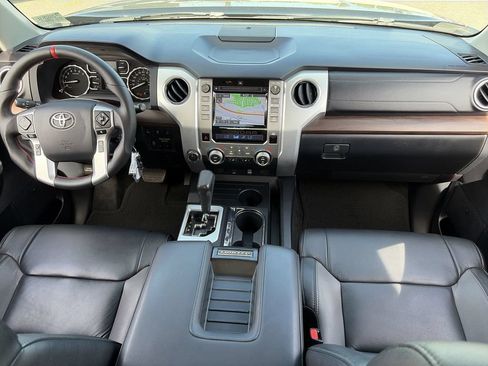 Used 2018 Toyota Tundra Limited w/ Limited Premium Package AWD/4WD image 30