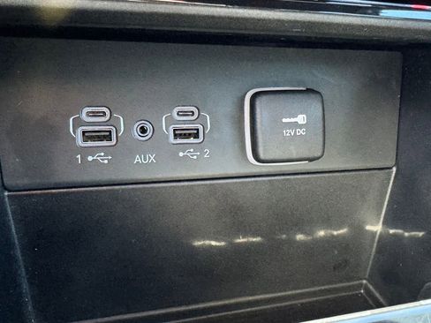 Used 2024 Jeep Grand Cherokee Laredo X AWD/4WD image 23