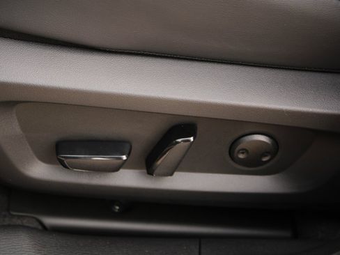 New 2025 Mitsubishi Outlander SE image 18