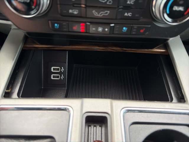 Used 2020 Ford F150 Lariat w/ Equipment Group 502A Luxury AWD/4WD image 28