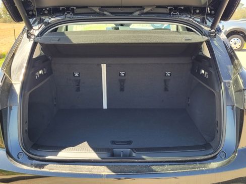 New 2025 Buick Envision Avenir image 6