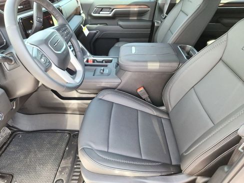 New 2025 GMC Sierra 2500 Denali w/ Technology Package AWD/4WD image 9