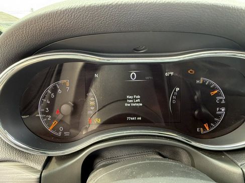 Used 2020 Jeep Grand Cherokee Limited w/ Luxury Group II RWD image 18