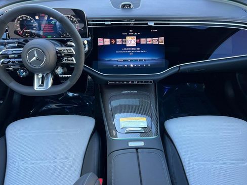 New 2026 Mercedes-Benz E 53 AMG e 4MATIC Sedan image 15