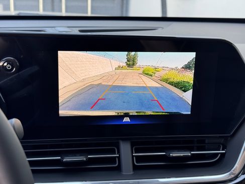 New 2025 Chevrolet Trax ACTIV w/ Driver Confidence Package image 20