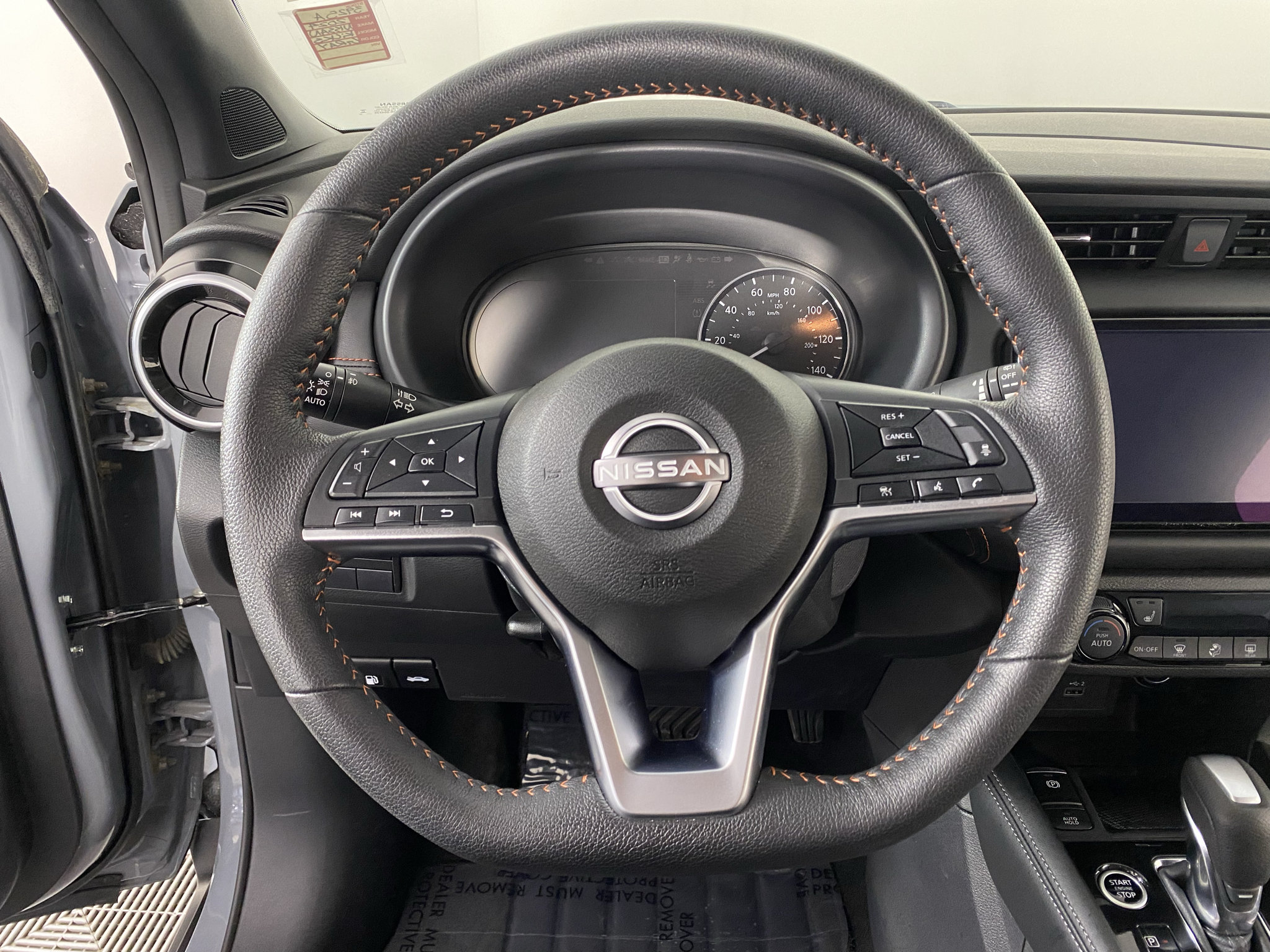 Used 2024 Nissan Kicks SR w/ SR Premium Package FWD image 23