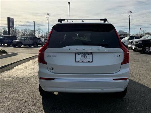 Used 2023 Volvo XC90 B6 Plus w/ Protection Package Premier image 4