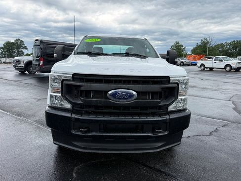 Used 2022 Ford F250 XL w/ Power Equipment Group AWD/4WD image 2
