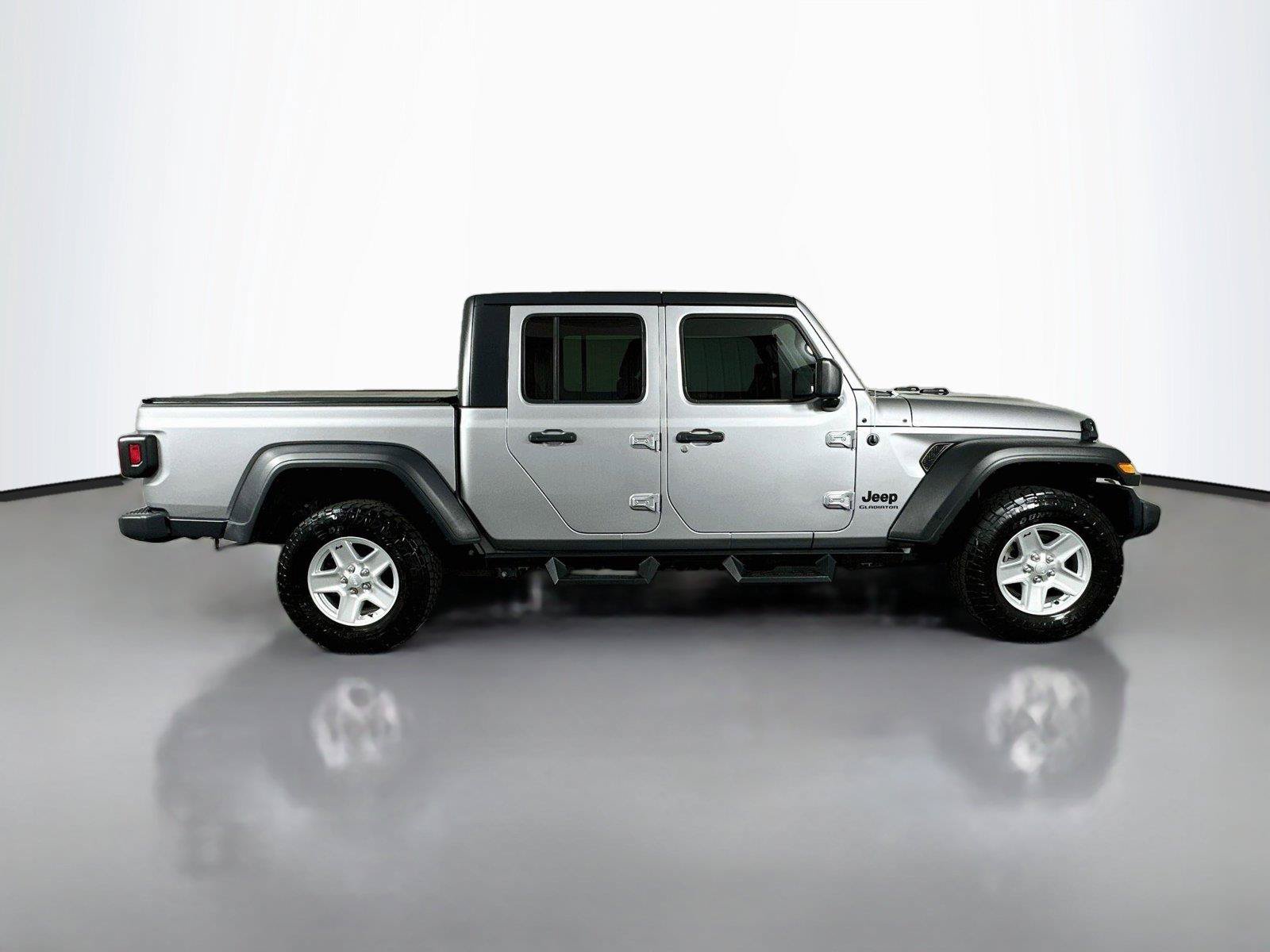 Used 2020 Jeep Gladiator Sport w/ Quick Order Package 24S AWD/4WD image 17