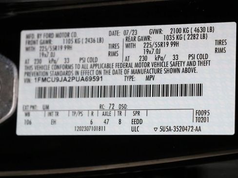Used 2023 Ford Escape Platinum AWD/4WD image 32