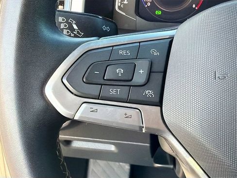 Used 2022 Volkswagen Atlas SEL AWD/4WD image 38