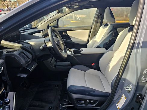 Used 2023 Subaru Solterra AWD image 22