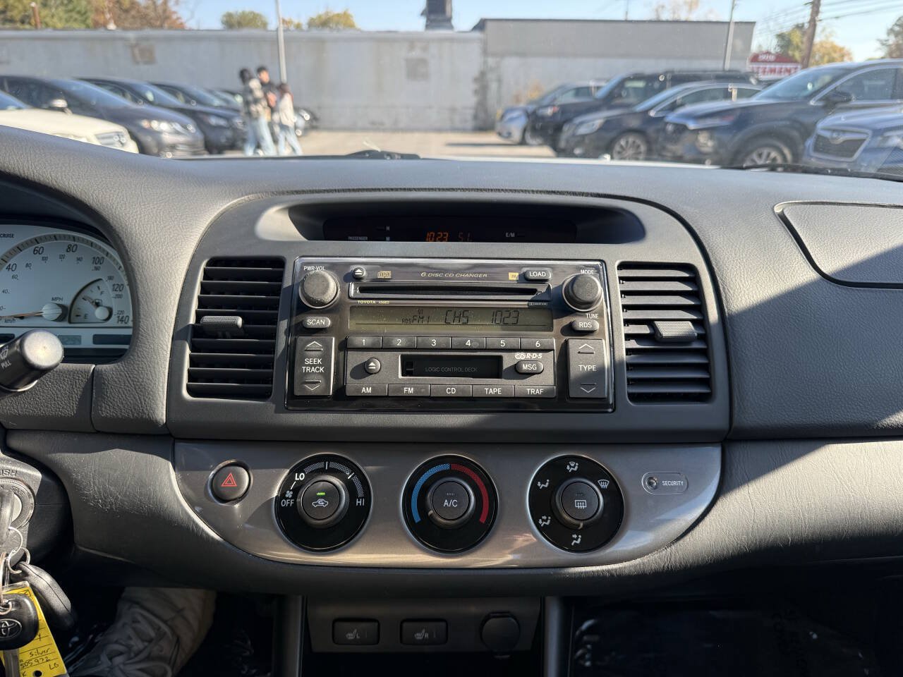 Used 2002 Toyota Camry SE FWD image 16