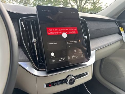 New 2026 Volvo XC90 B6 Ultra image 15