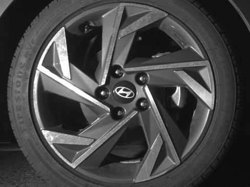 Used 2025 Hyundai Elantra SEL FWD image 13