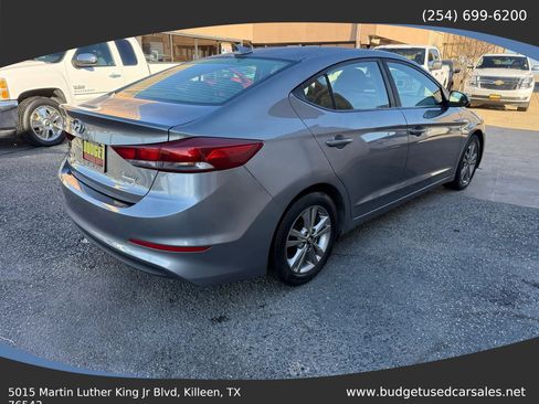 Used 2017 Hyundai Elantra SE FWD image 5