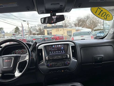 Used 2017 GMC Sierra 1500 SLE w/ SLE Value Package AWD/4WD image 21