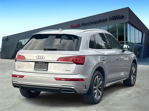 Used 2023 Audi Q5 2.0T Premium w/ Convenience Package image 5