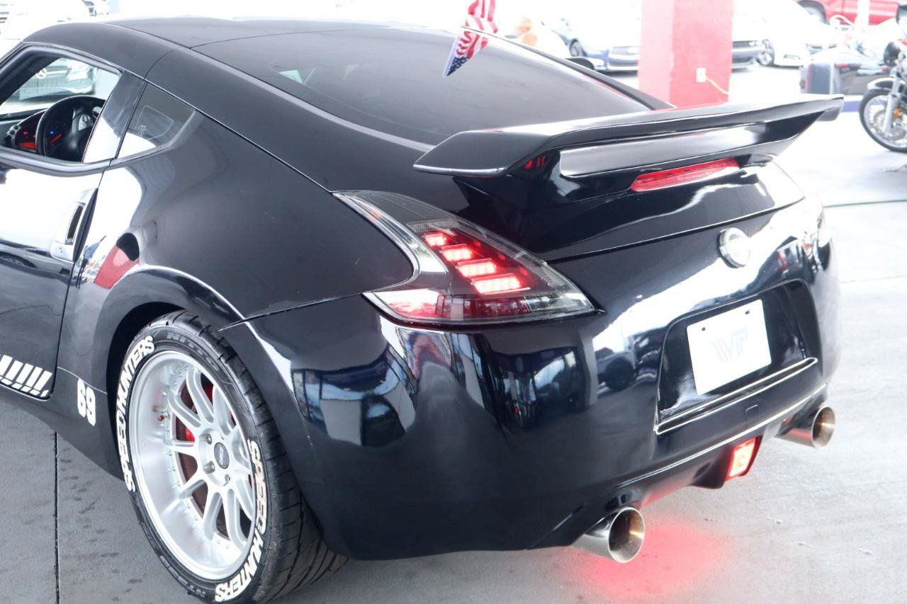 Used 2015 Nissan 370Z Coupe RWD image 10