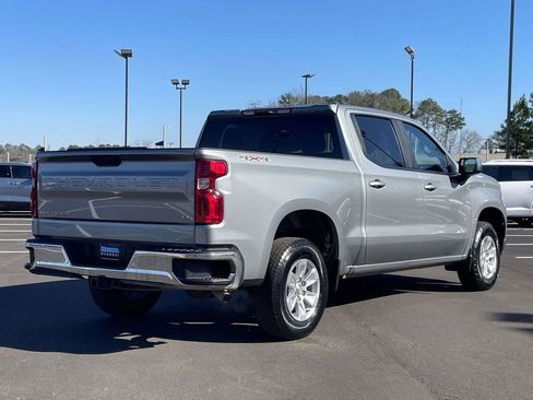 Used 2025 Chevrolet Silverado 1500 LT image 3